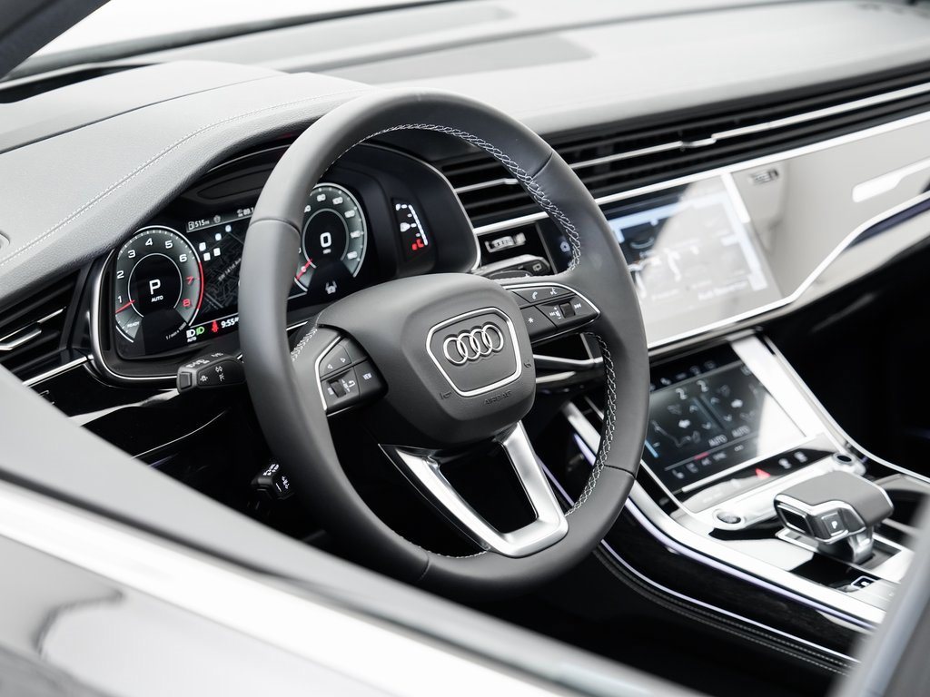 New 2025 Audi Q7 3.0T Prestige image 9