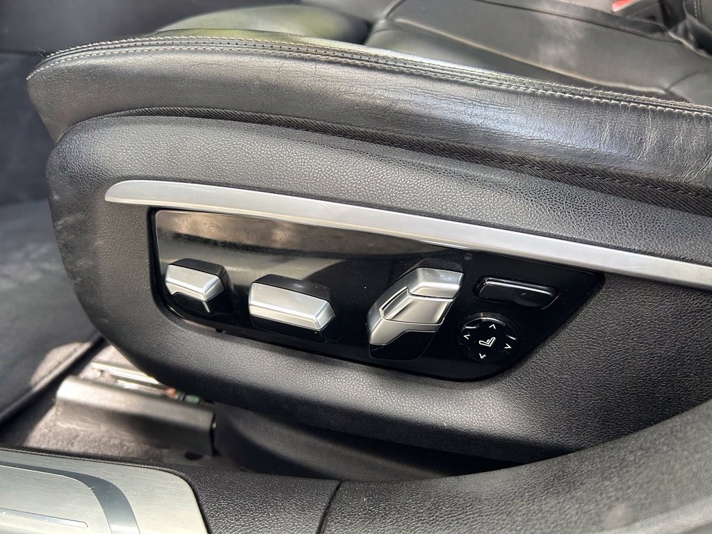 Used 2016 BMW 740i RWD image 16