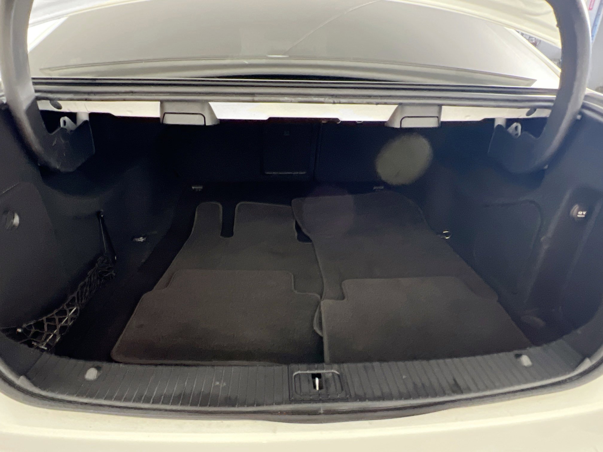 Used 2014 Mercedes-Benz E 350 4MATIC Sedan image 33