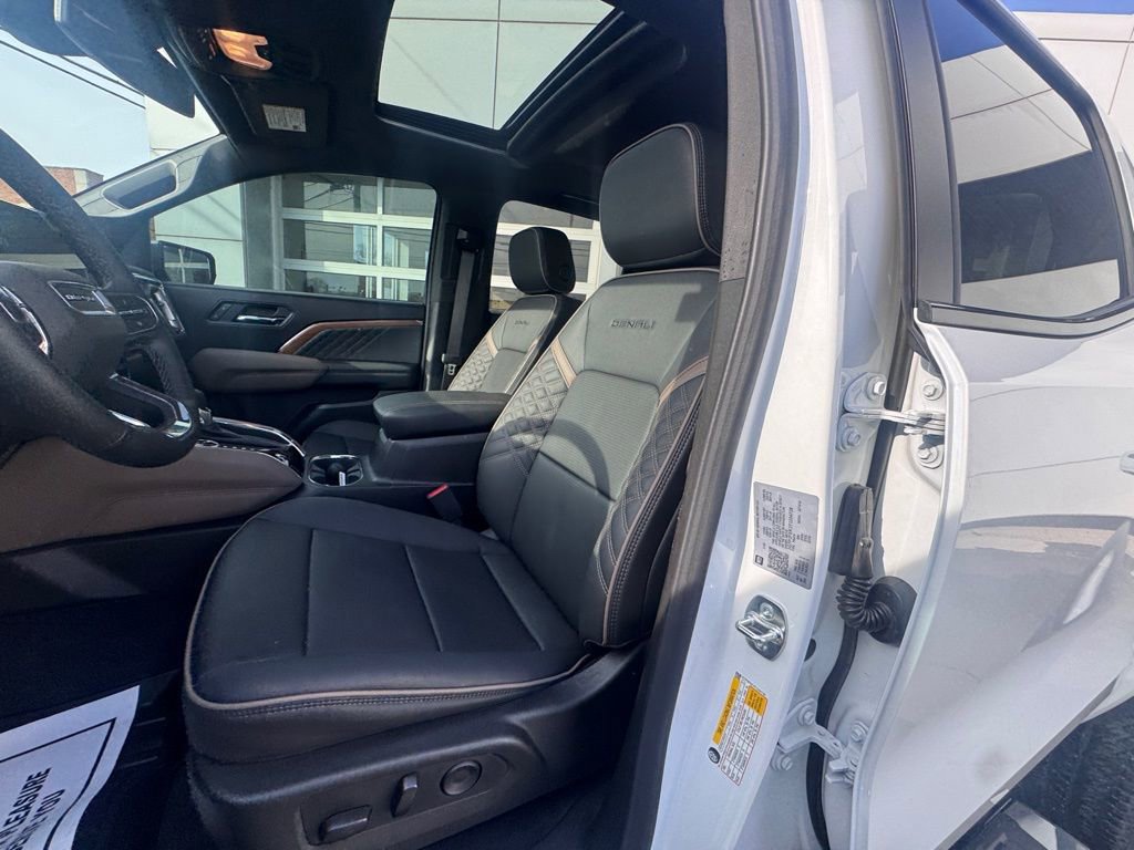 Used 2026 GMC Canyon Denali image 10