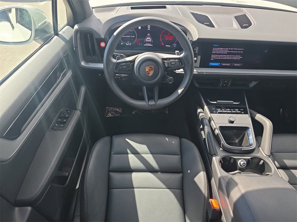 Certified 2025 Porsche Cayenne image 21