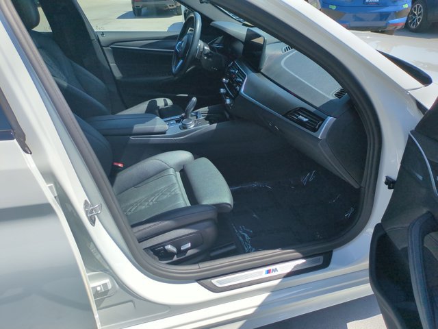 Used 2022 BMW 540i w/ M Sport Package RWD image 22