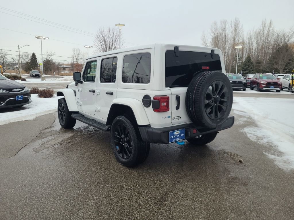 Used 2022 Jeep Wrangler Unlimited Sahara image 4