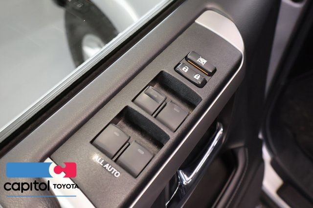 Used 2024 Toyota 4Runner SR5 AWD/4WD image 10