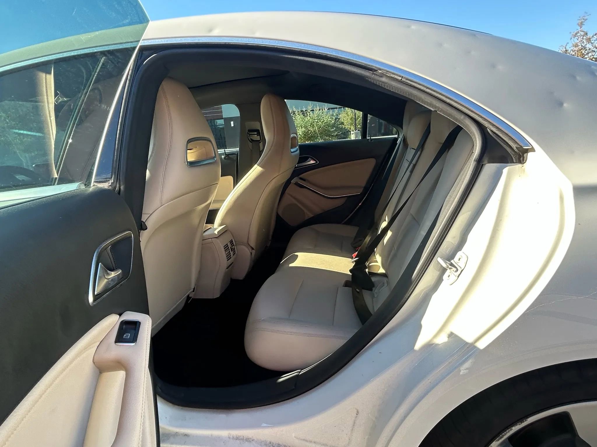 Used 2015 Mercedes-Benz CLA 250 w/ Premium 1 Package image 14