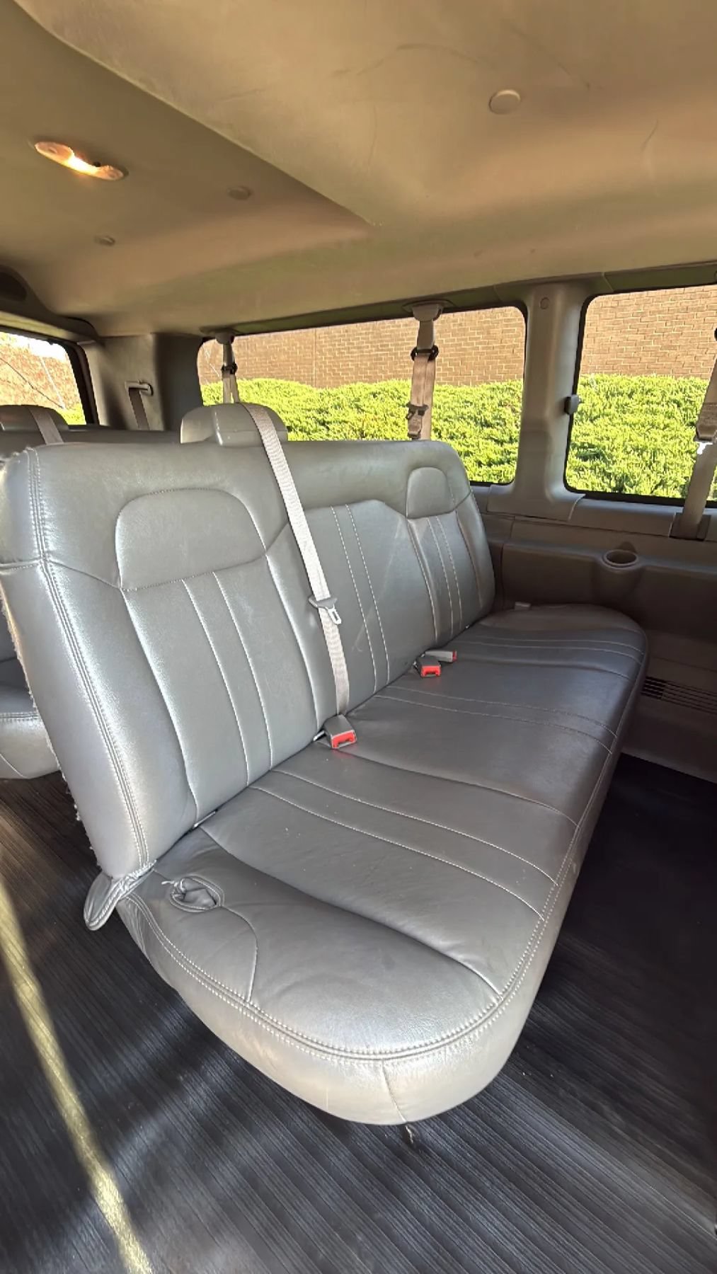 Used 2017 Chevrolet Express 3500 LS RWD image 30