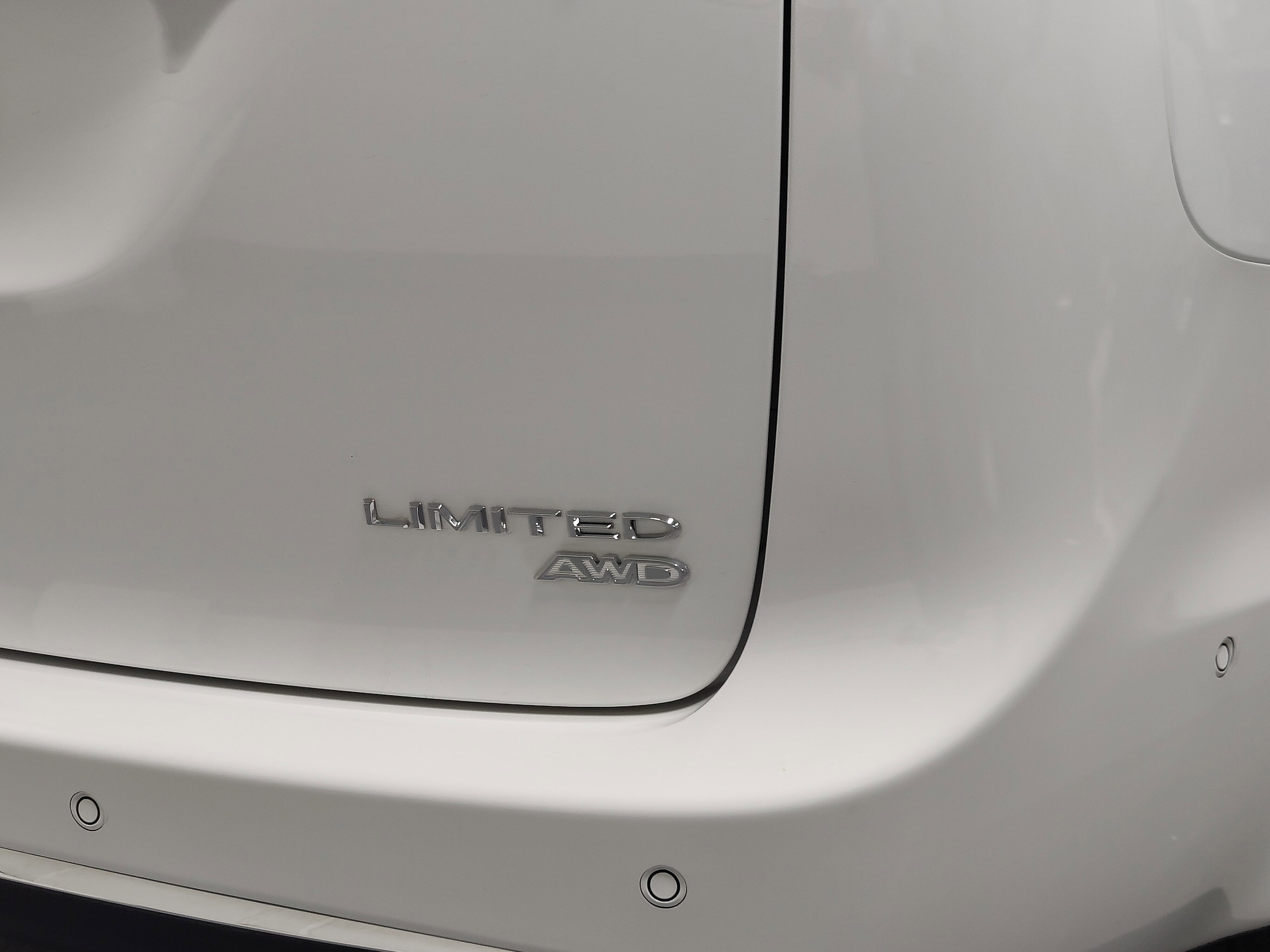 Used 2024 Chrysler Pacifica Limited image 5