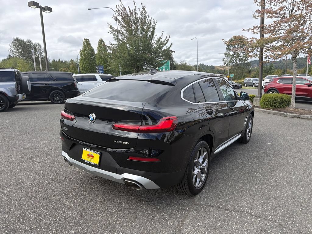 Used 2023 BMW X4 xDrive30i AWD/4WD image 9