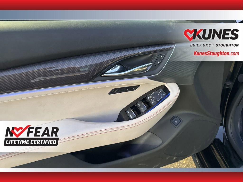 Used 2025 Cadillac CT5 V image 20