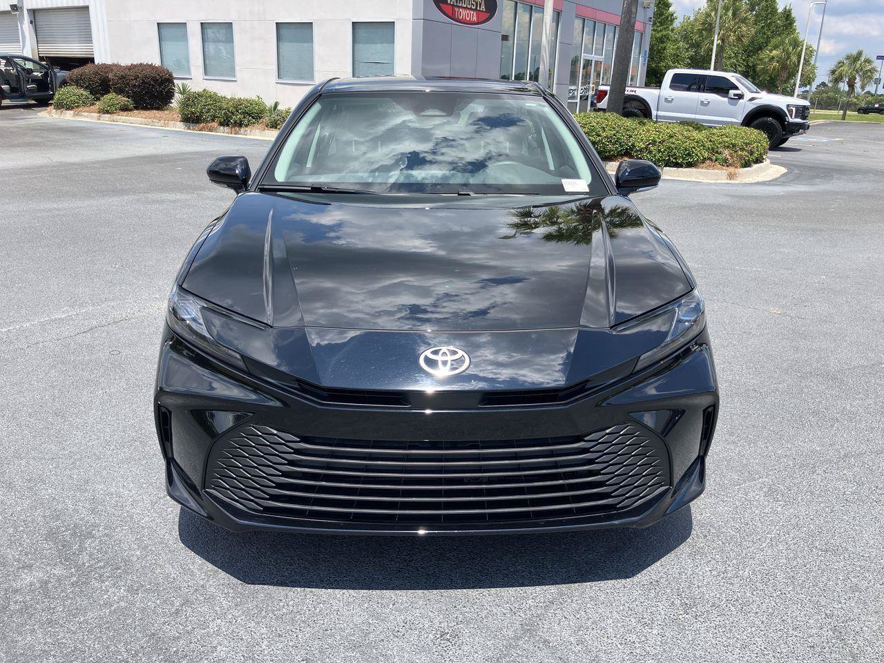 Used 2026 Toyota Camry LE w/ Convenience Package FWD image 8