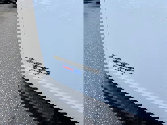 Used 2017 Chevrolet Express 2500 image 22