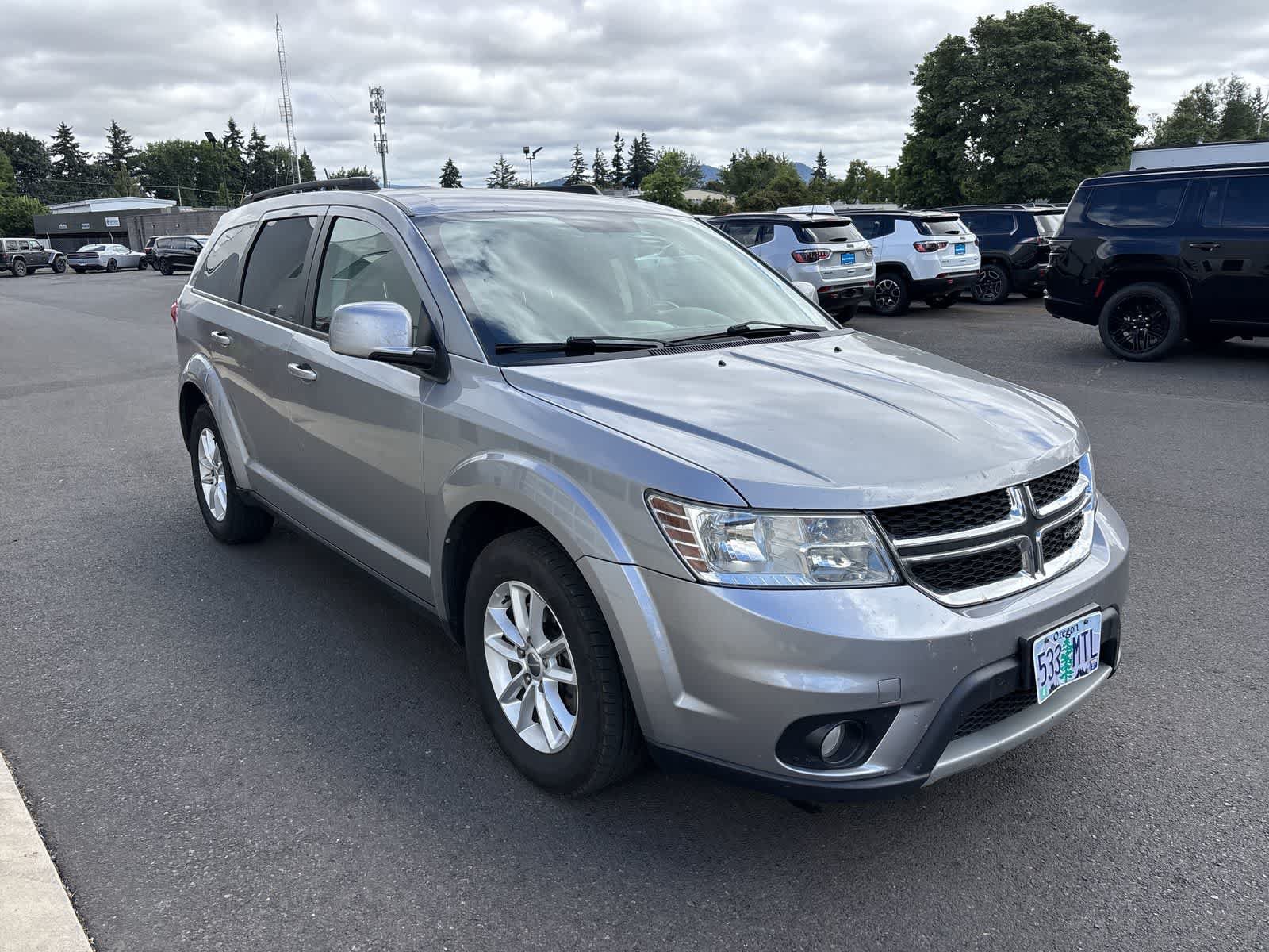 Used 2017 Dodge Journey SXT w/ Comfort/Convenience Group FWD image 6