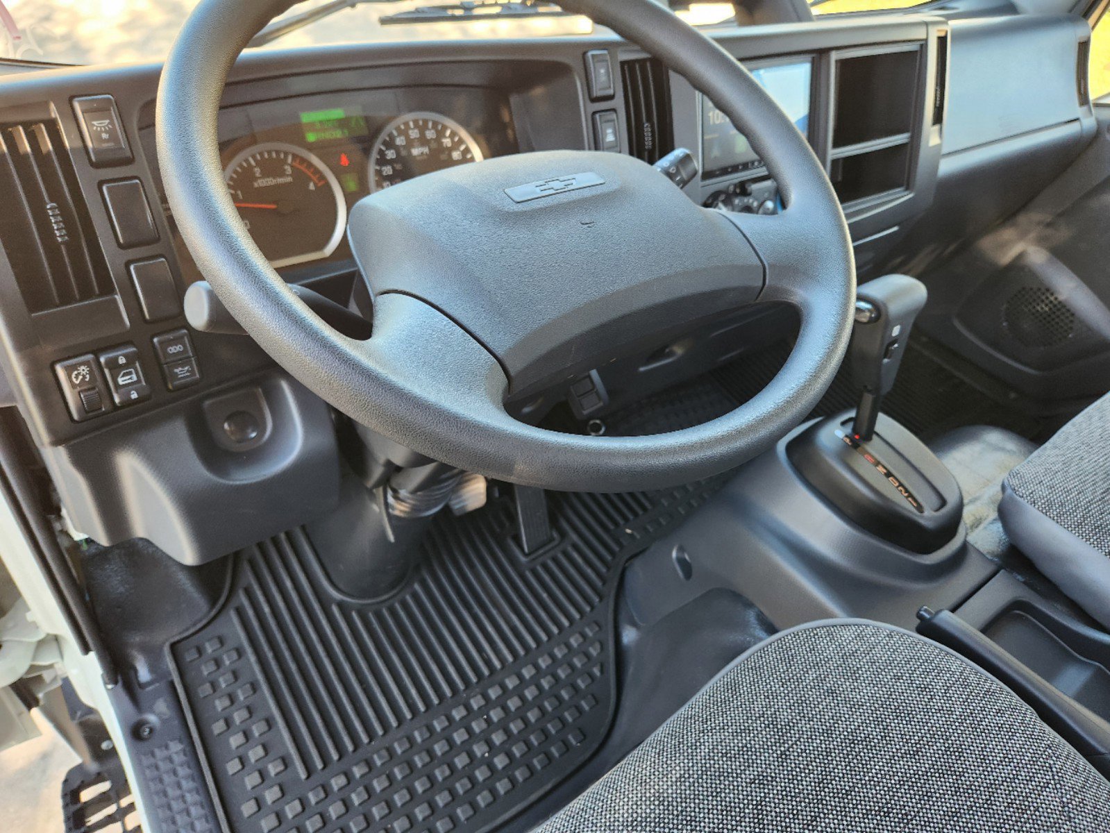 New 2024 Chevrolet Low Cab Forward 5500XD image 28