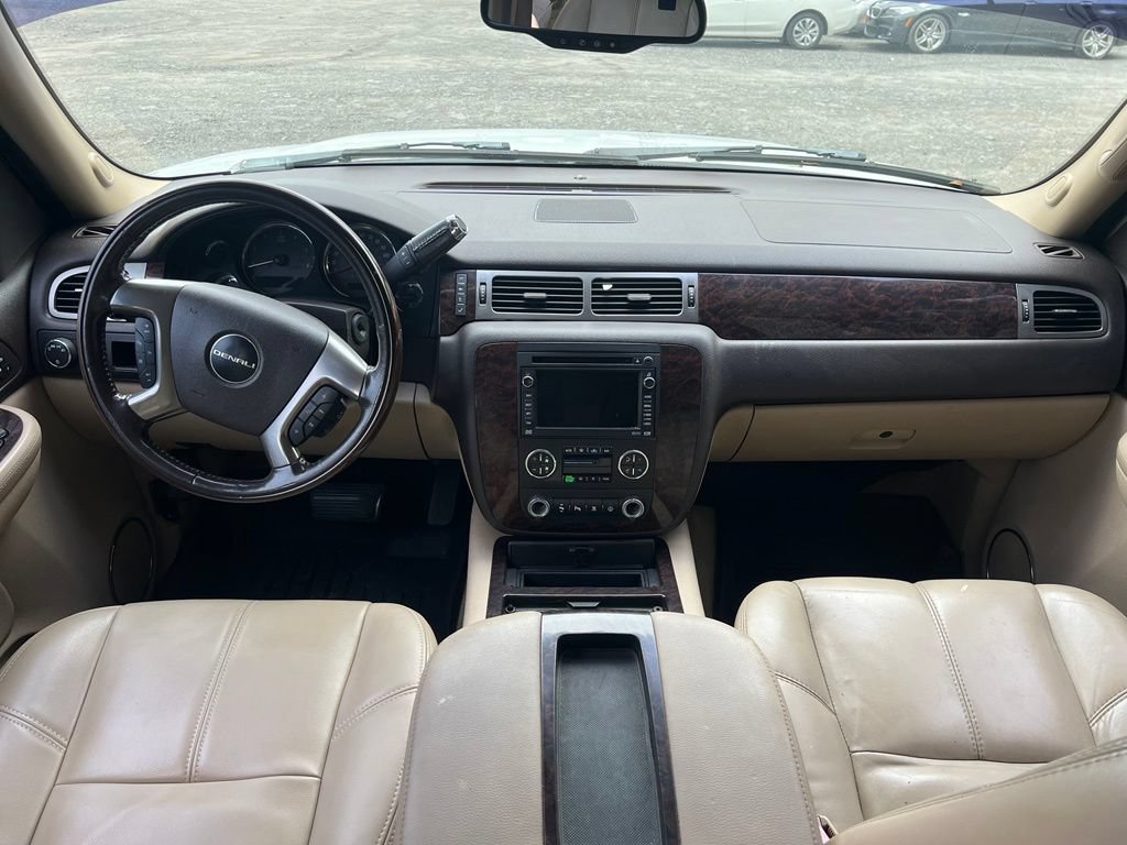 Used 2007 GMC Yukon Denali AWD/4WD image 8