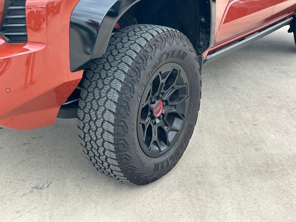 Used 2024 Toyota Tacoma TRD Pro AWD/4WD image 9