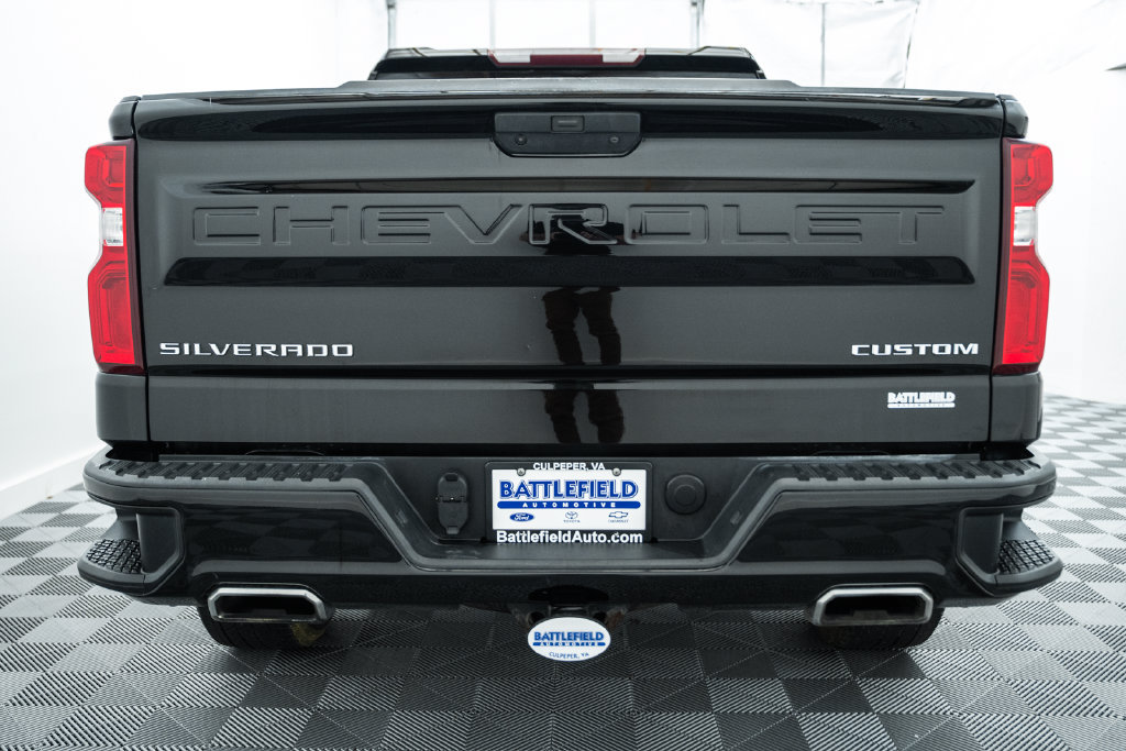 Used 2020 Chevrolet Silverado 1500 Custom w/ Custom Value Package AWD/4WD image 6