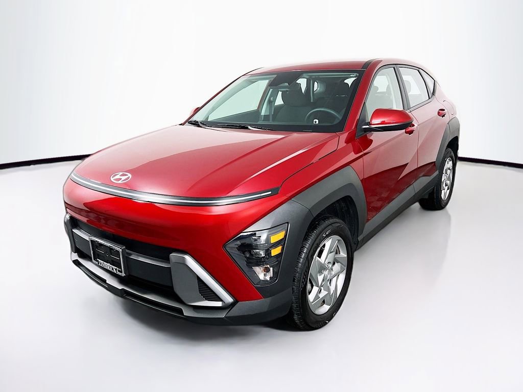 Certified 2025 Hyundai Kona SE image 4