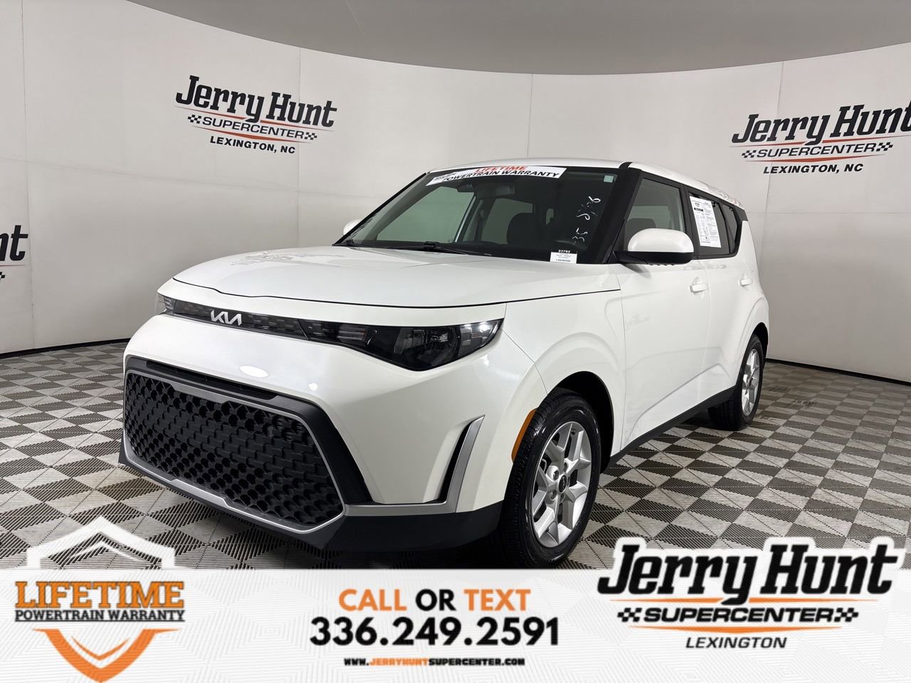 Used 2024 Kia Soul LX w/ Option Group 015