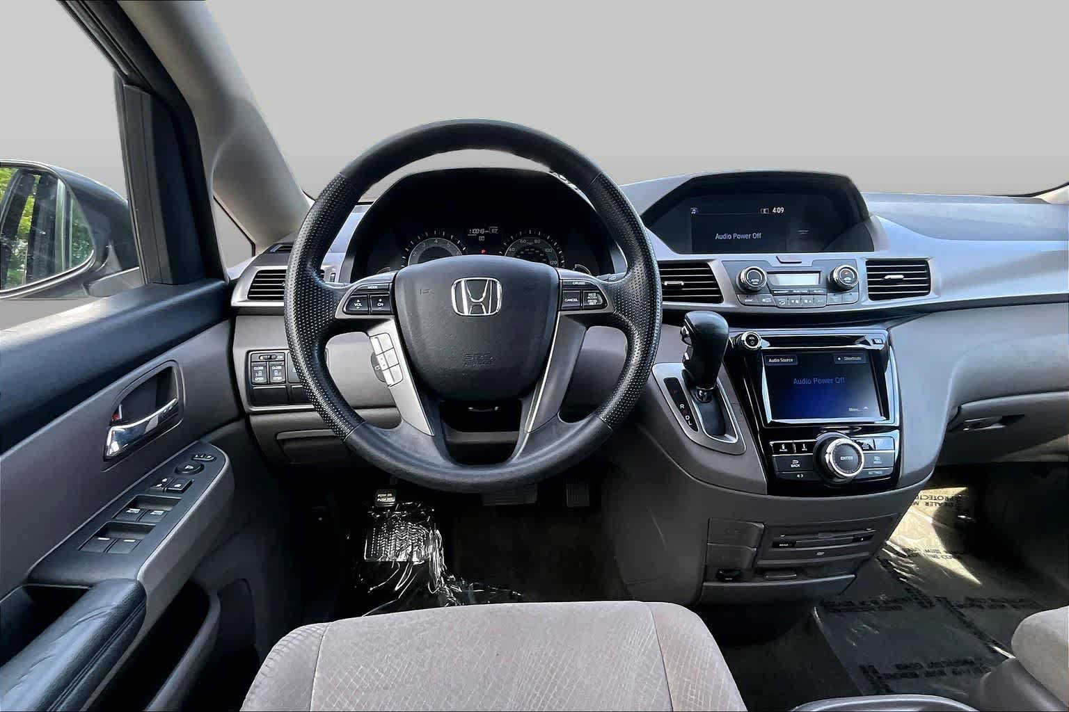 Used 2016 Honda Odyssey SE image 6