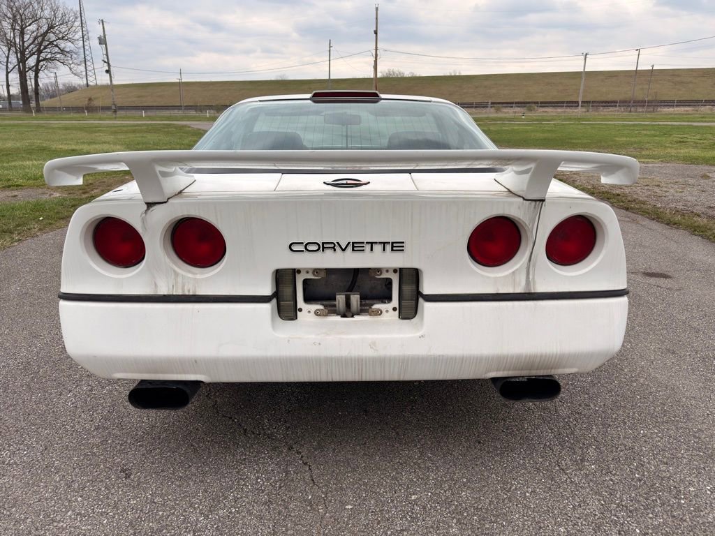 Used 1989 Chevrolet Corvette Coupe image 7