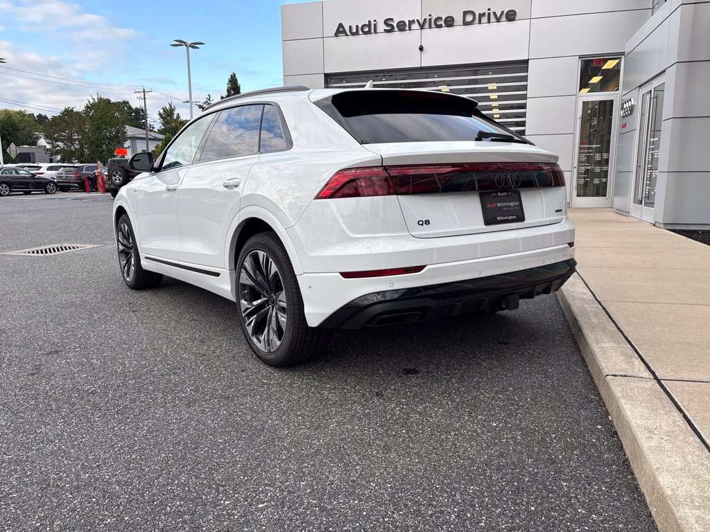 New 2027 Audi Q8 Premium Plus AWD/4WD image 3