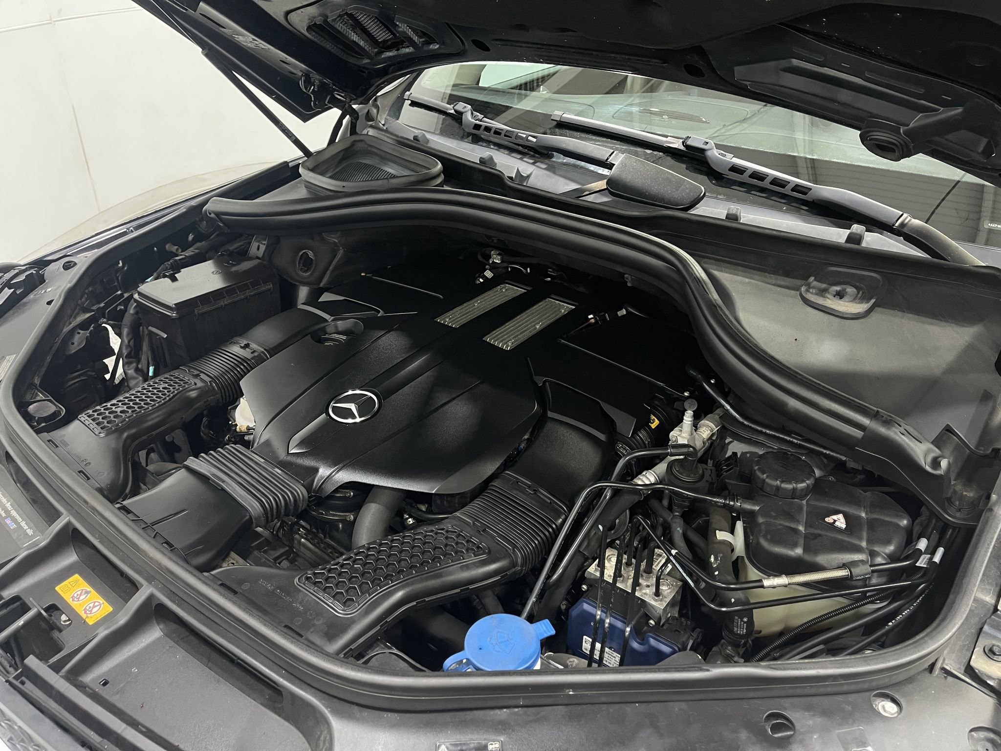 Used 2017 Mercedes-Benz GLS 450 4MATIC w/ Premium Package image 28