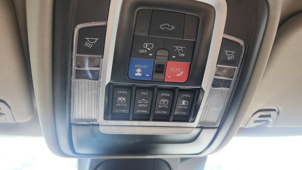 Used 2024 RAM 1500 Limited AWD/4WD image 19