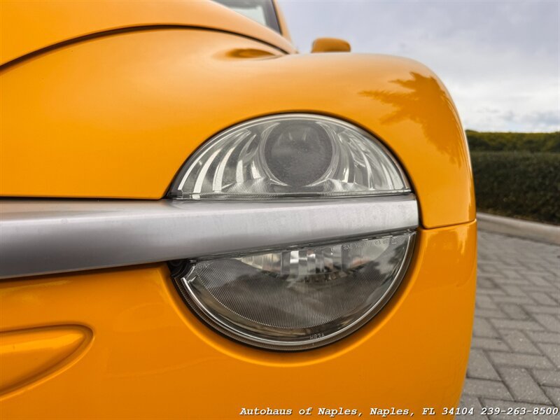 Used 2005 Chevrolet SSR w/ Preferred Equipment Group RWD image 15