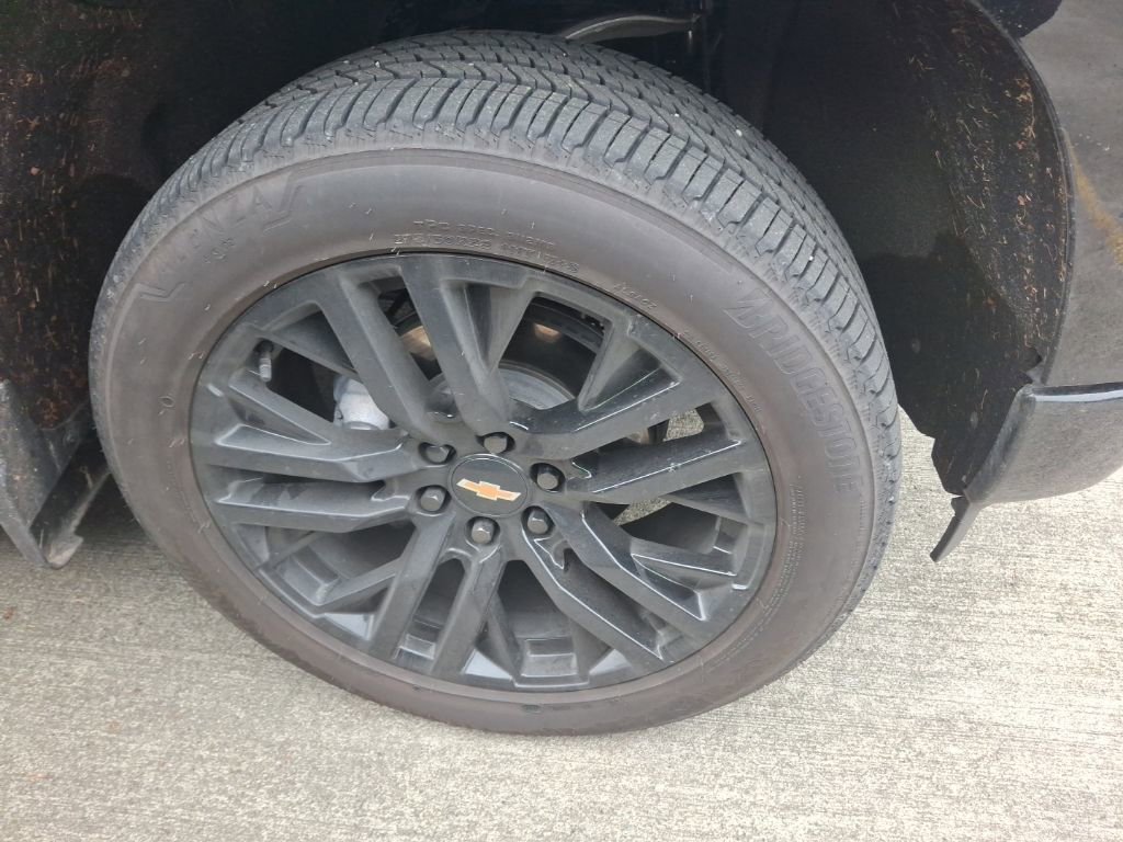 Used 2025 Chevrolet Silverado 1500 High Country w/ Midnight Edition image 6