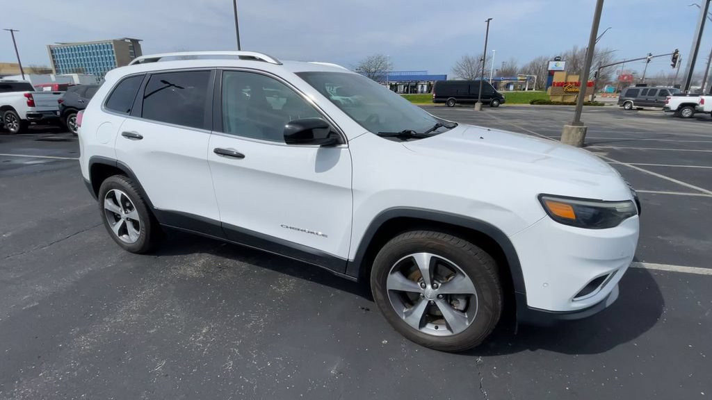 Used 2020 Jeep Cherokee Limited w/ Technology Group AWD/4WD image 3