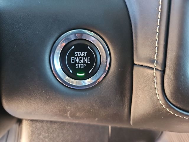 Used 2023 GMC Yukon XL Denali Ultimate image 17