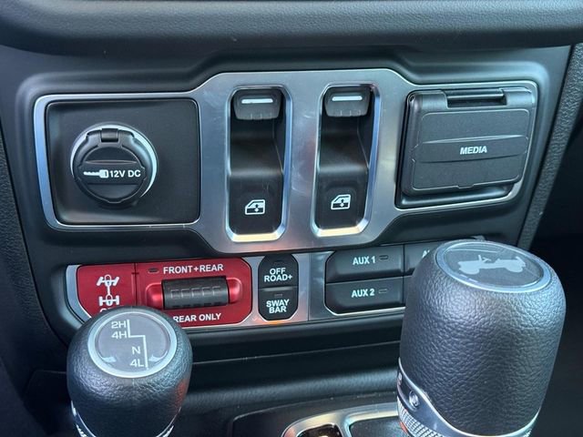 New 2025 Jeep Wrangler Rubicon AWD/4WD image 26