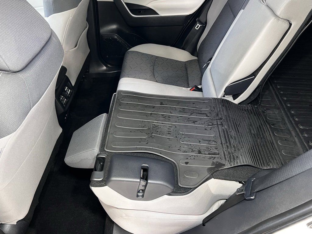 Used 2024 Toyota RAV4 XLE image 44