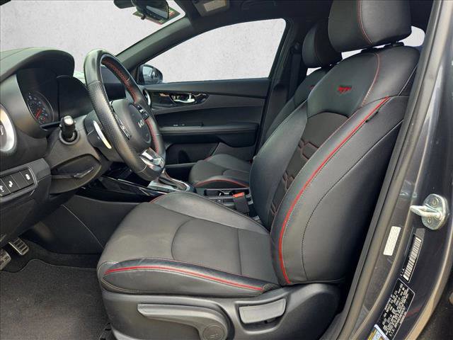 Used 2022 Kia Forte GT w/ GT Technology Package FWD image 16