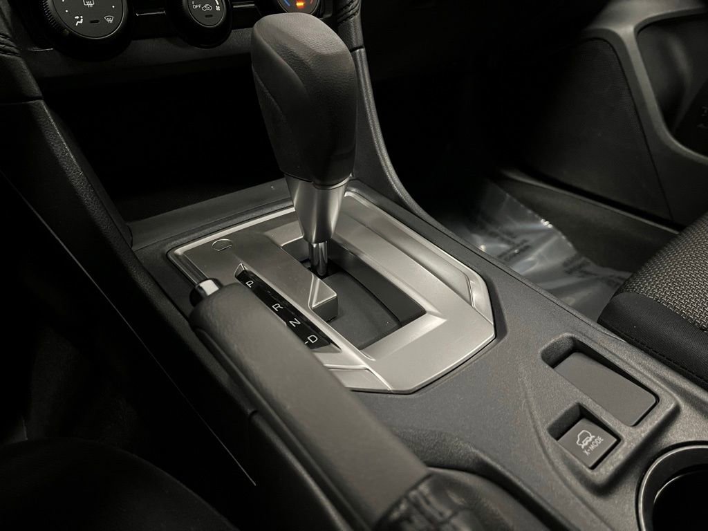 Used 2019 Subaru Crosstrek 2.0i w/ Eyesight System image 12