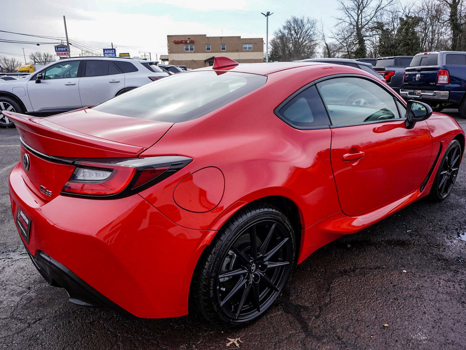 Used 2024 Toyota GR86 Premium image 6