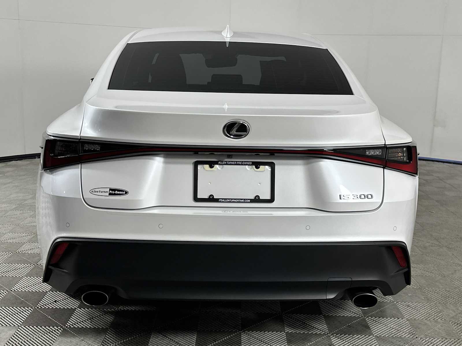 Used 2024 Lexus IS 300 w/ Comfort Package image 7