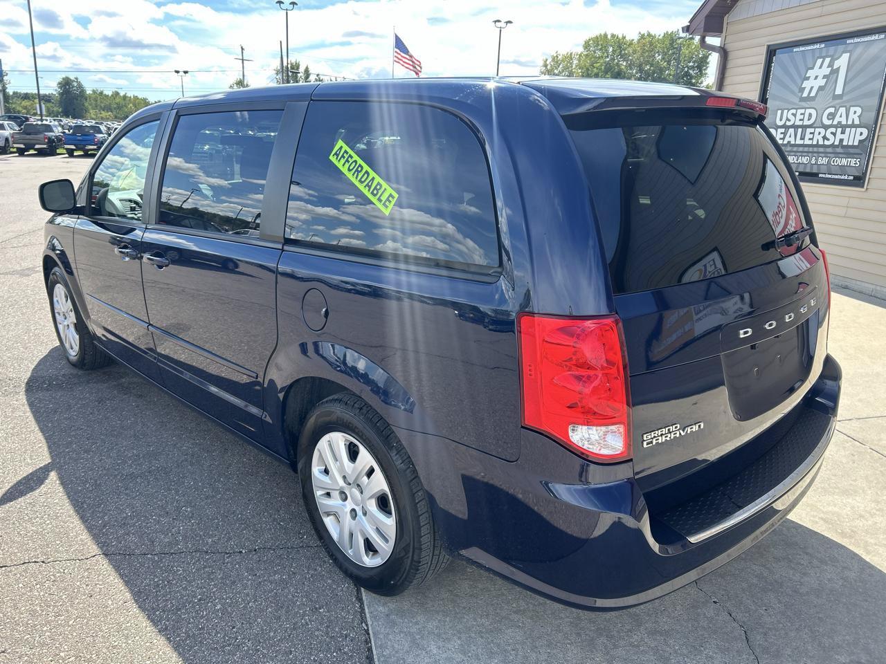 Used 2015 Dodge Grand Caravan SE w/ Quick Order Package 29E SE FWD image 7
