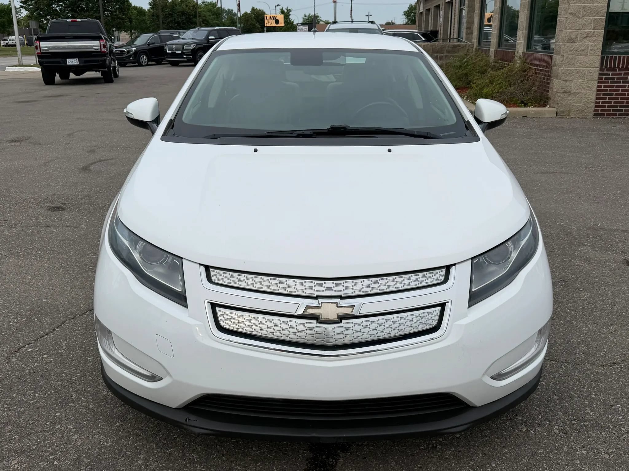 Used 2013 Chevrolet Volt Premium w/ Premium Trim Package FWD image 8