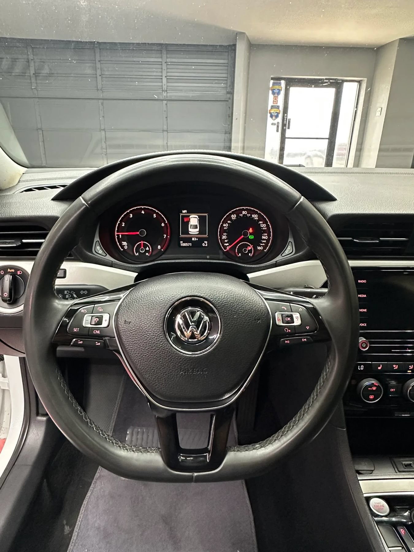 Used 2021 Volkswagen Passat 2.0T SE FWD image 14