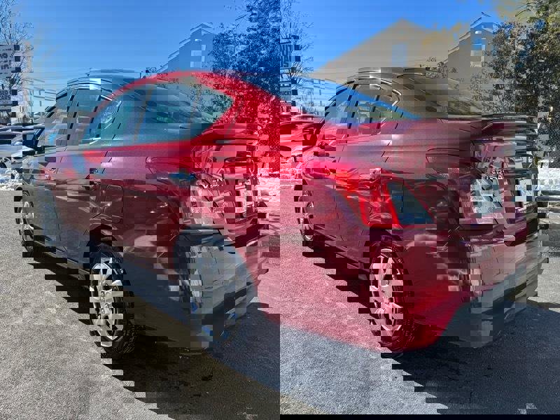 Used 2016 Nissan Versa SV image 3