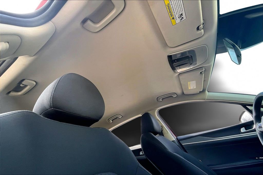 Used 2021 Kia K5 LXS image 22