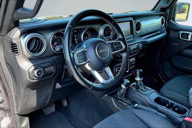 Used 2021 Jeep Wrangler Unlimited Sahara AWD/4WD image 17