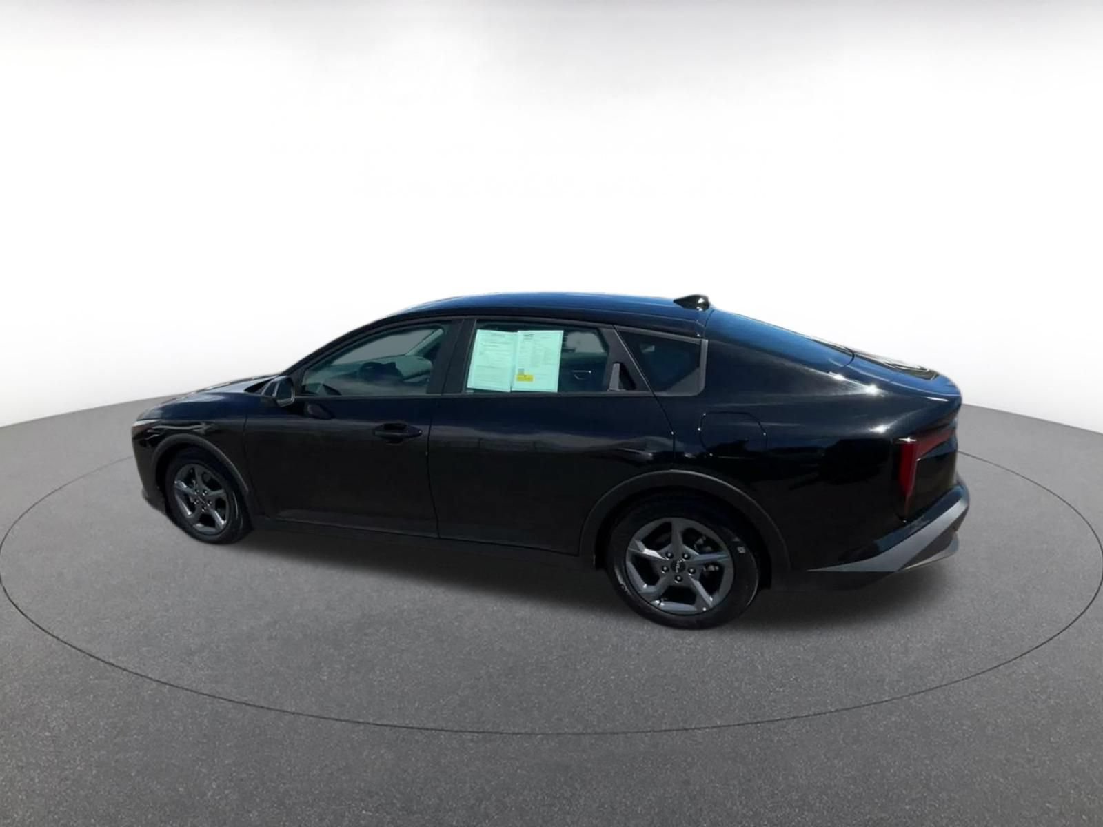 Used 2025 Kia K4 FWD image 9