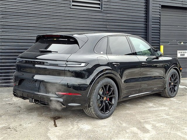 New 2026 Porsche Cayenne GTS image 7