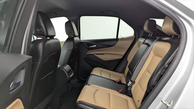 Used 2022 Chevrolet Equinox Premier AWD/4WD image 17