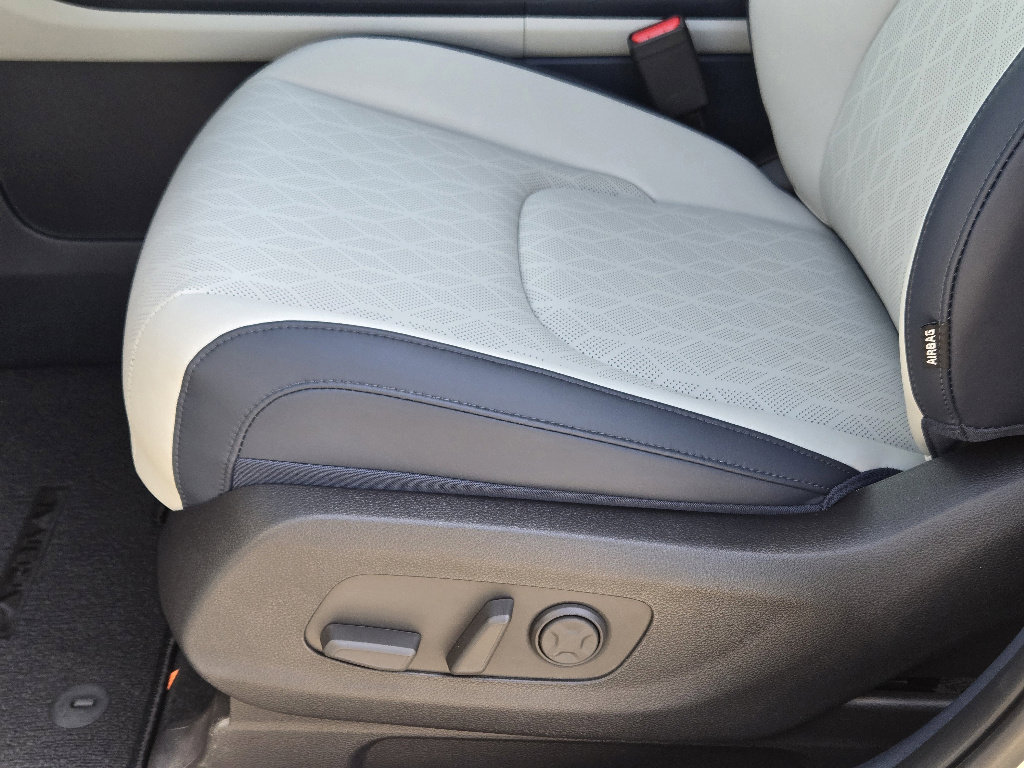 New 2026 Kia Carnival SX image 17