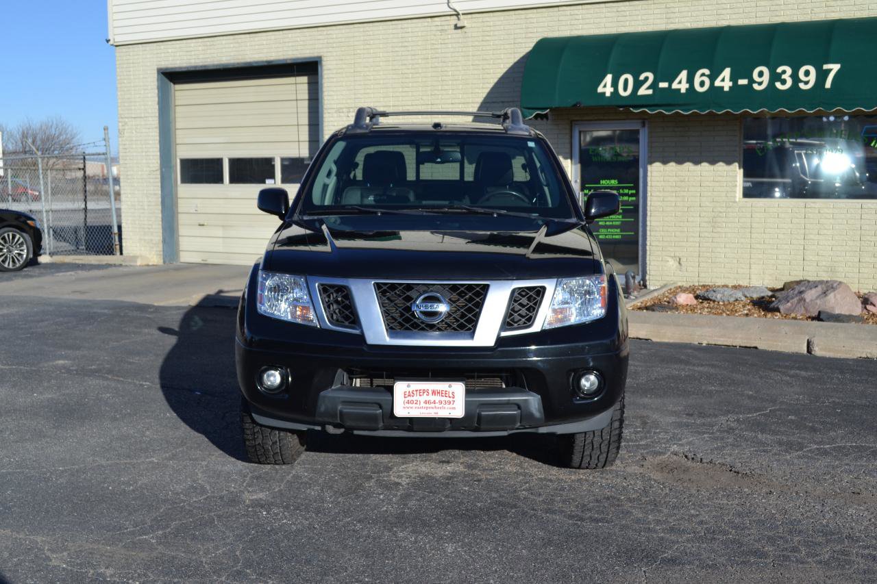 Used 2016 Nissan Frontier PRO-4X w/ Pro-4x Luxury Package image 2
