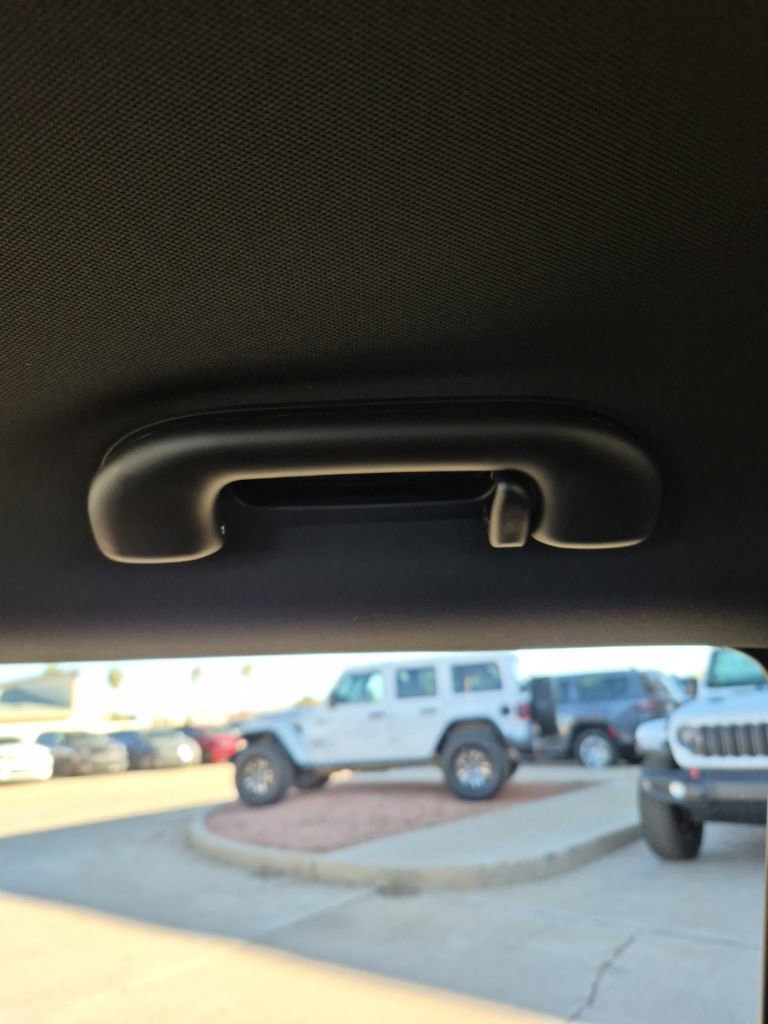 New 2026 Jeep Compass Latitude AWD/4WD image 49