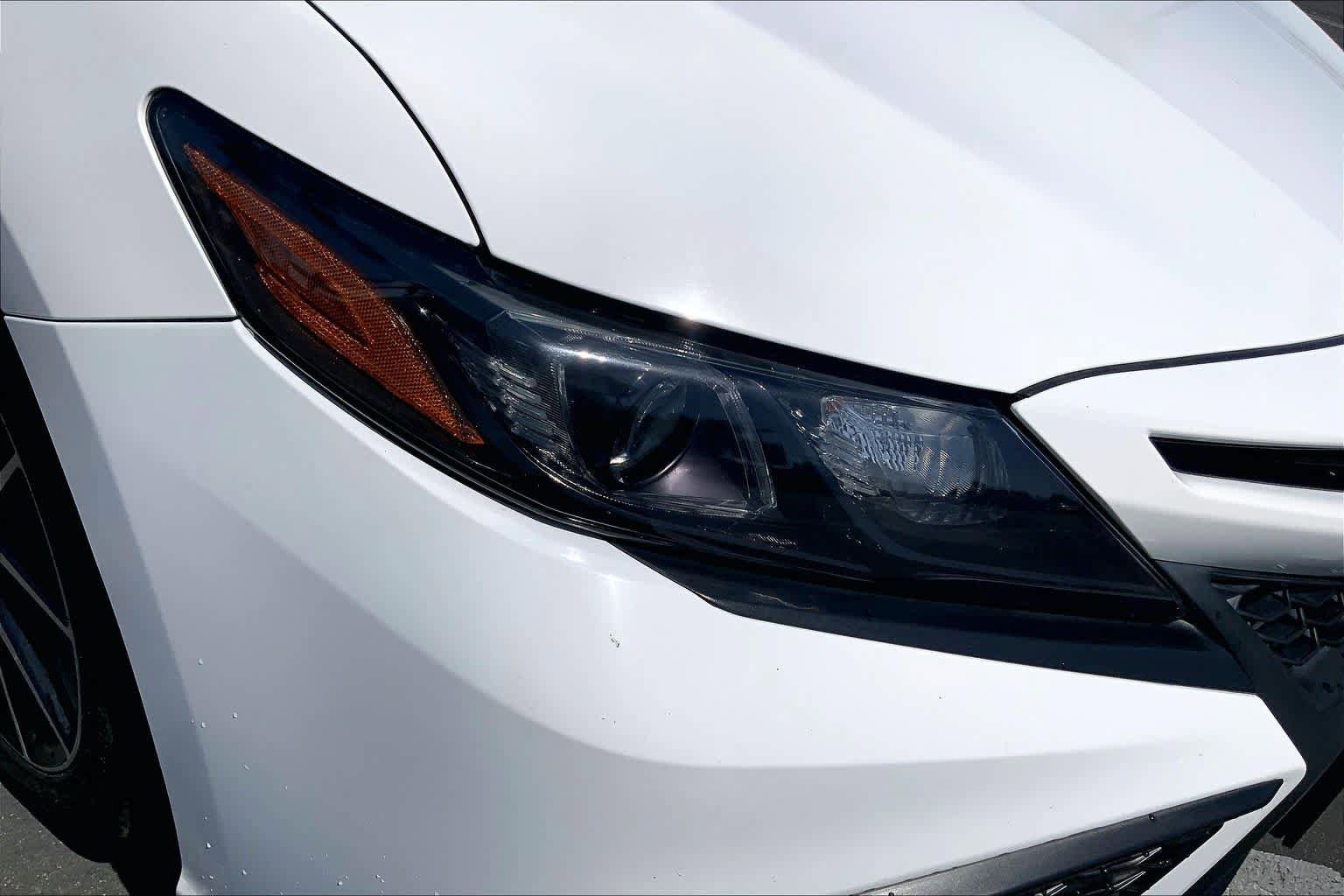 Used 2021 Toyota Camry SE FWD image 26